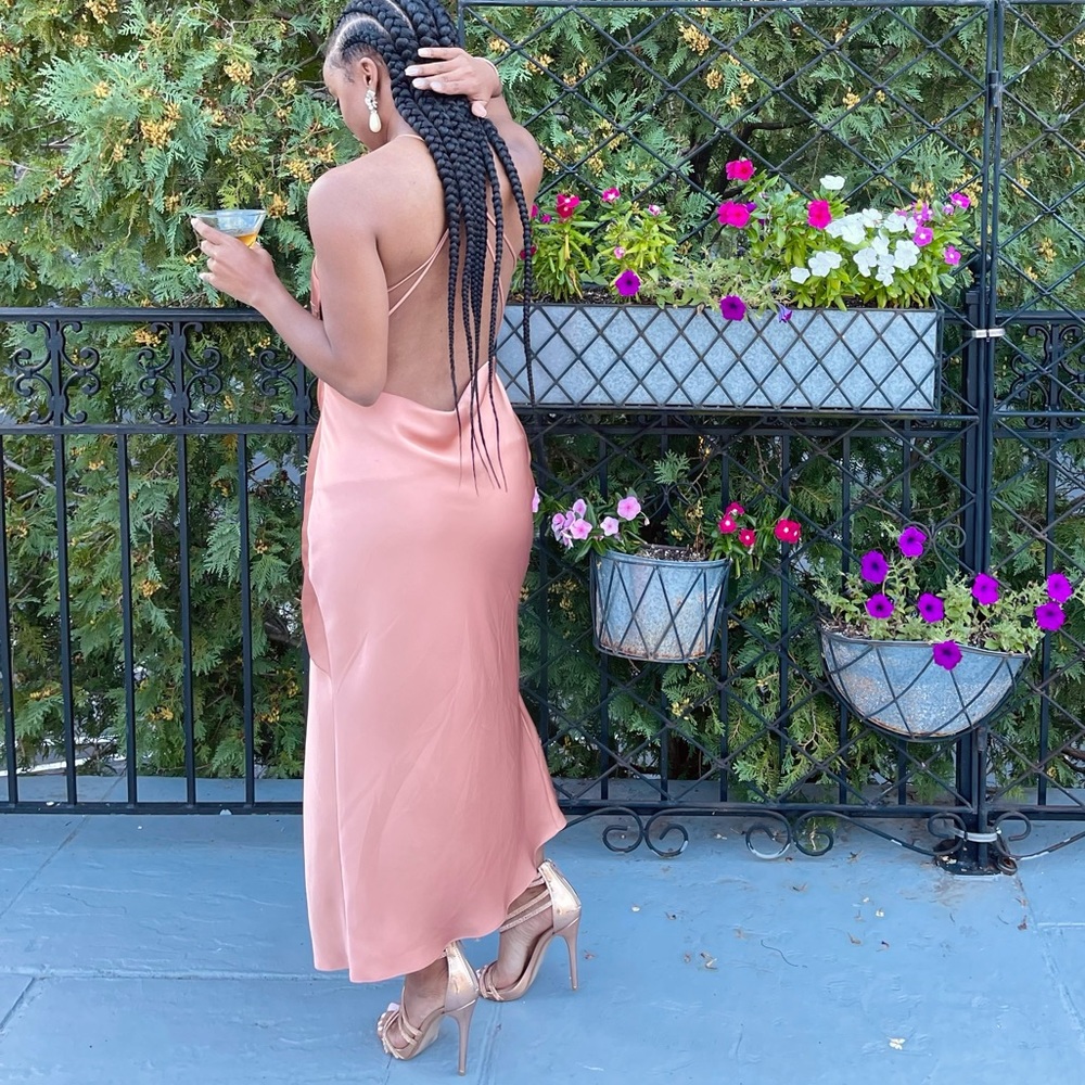 Dress - Picture 7 of 8